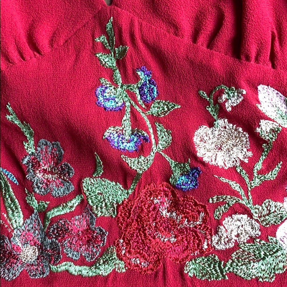 DKNY red silk embroidered dress 4 - Picture 3 of 5